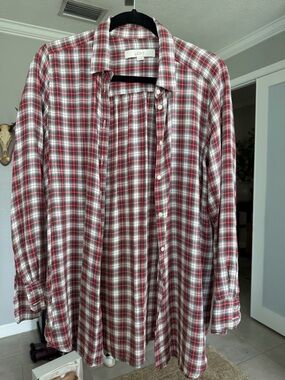 LOFT Men’s Red White Gray Plaid Button-Down Shirt